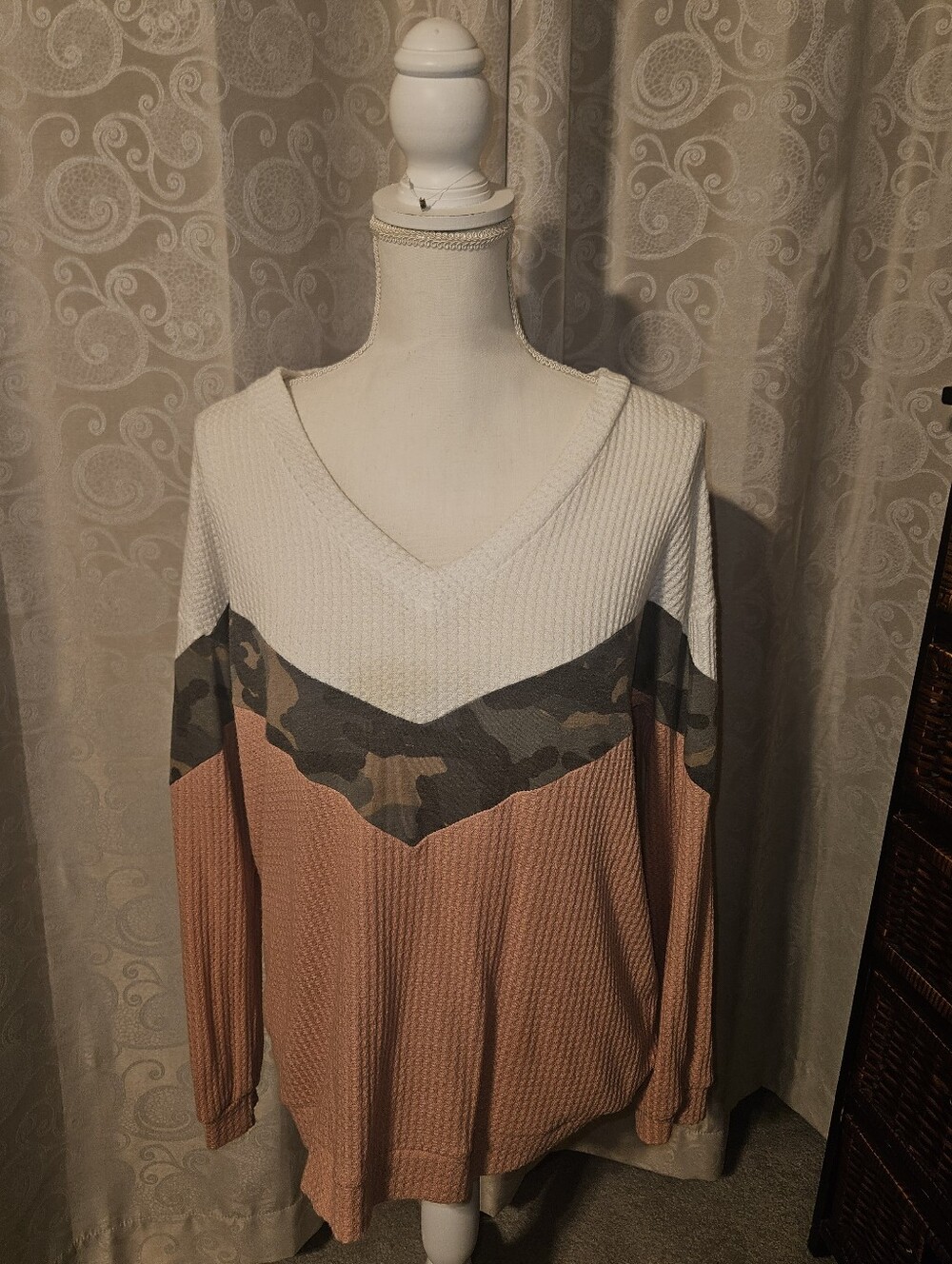 Women's V‑Neck Waffle Knit Sweater in Cream, Camo & Rust